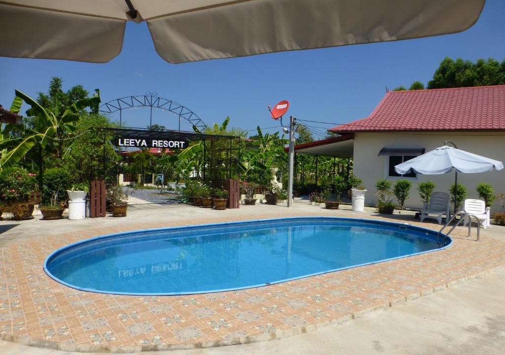 Villa Swimming Gardens | Phen