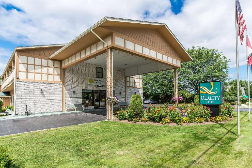 Quality Inn Shelburne Burlington | Shelburne