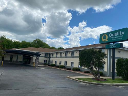 Quality Inn | West Bend
