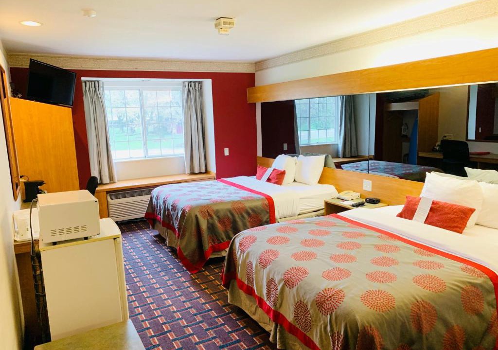 Ramada Limited Bloomington | Bloomington