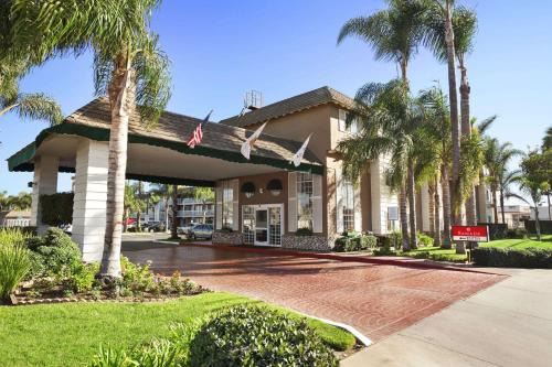 Ramada | Downtown