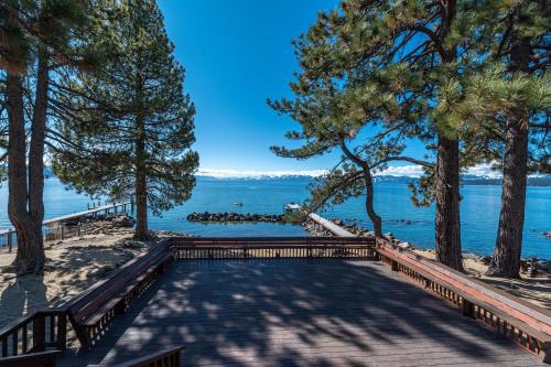 River Rock Lodge | Tahoya Shores