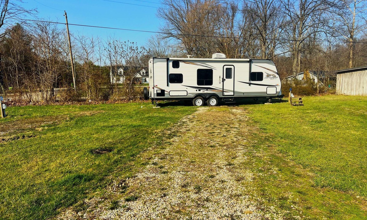 Lakeside Camper Brown County | Helmsburg