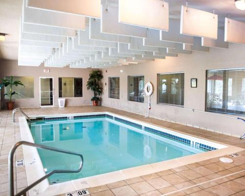 Inn | O'Fallon