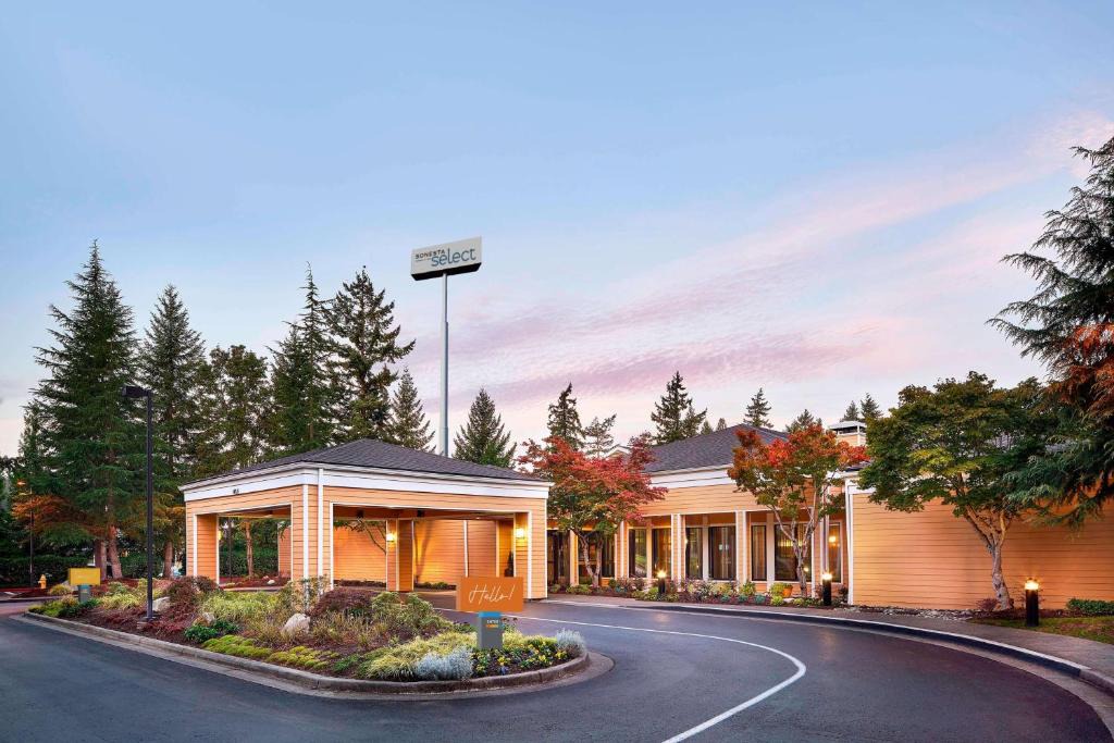 Bellevue | Bridle Trails