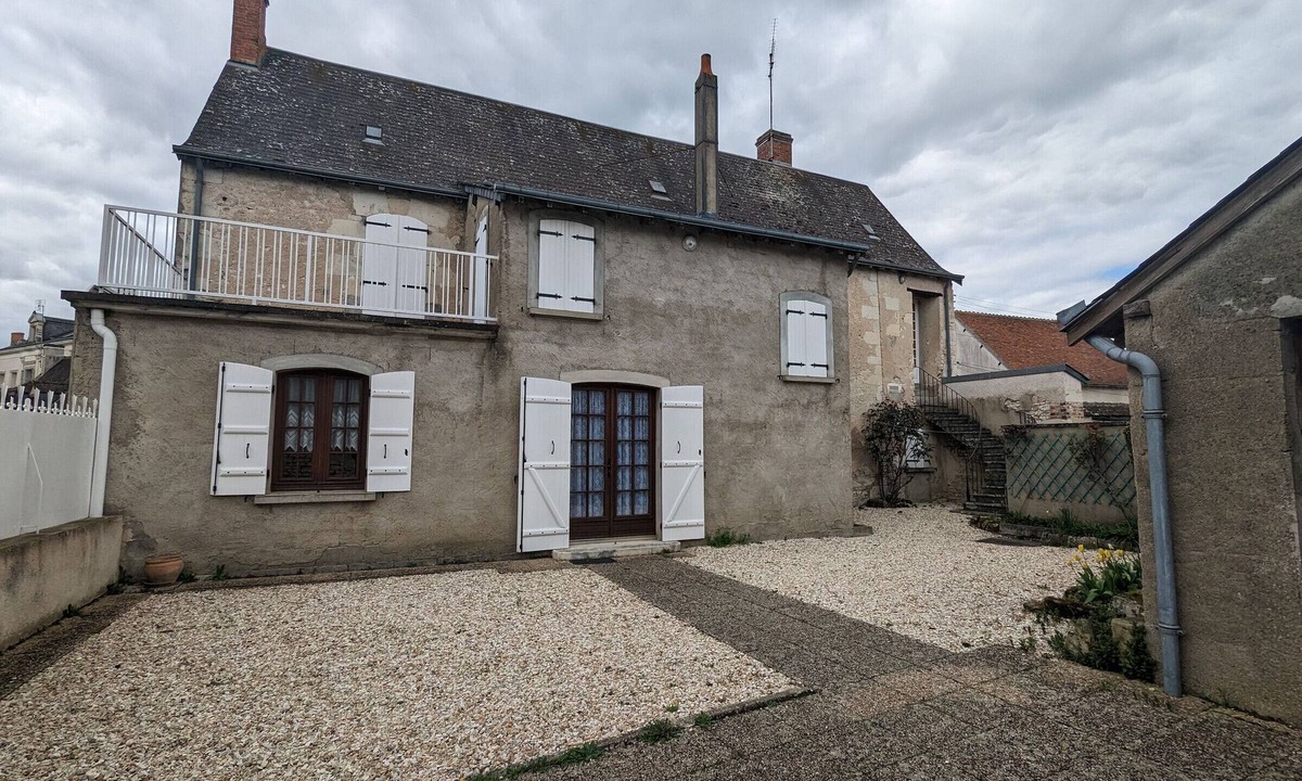 Persons | Mezieres-en-Brenne