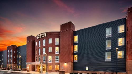 Staybridge Suites Marquette | Marquette