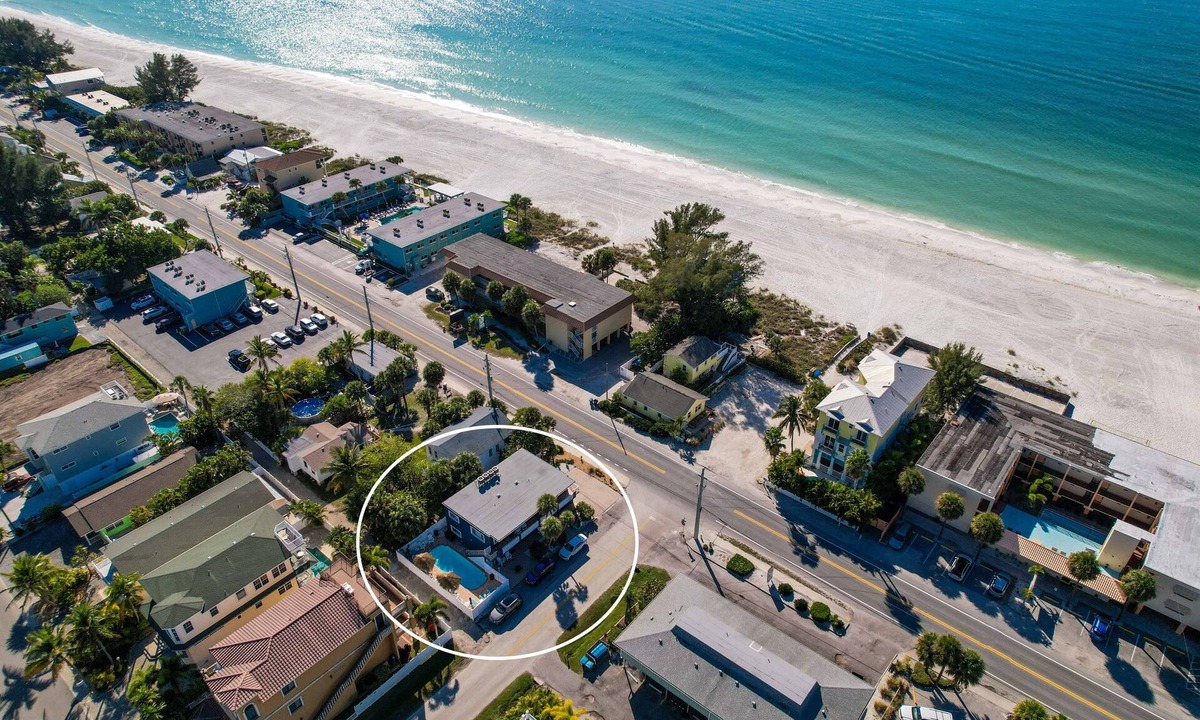 Seagrass Flats | Bradenton Beach