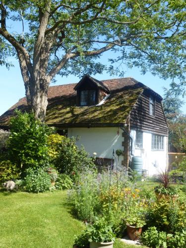 Strawberry Cottage B | Hedge End