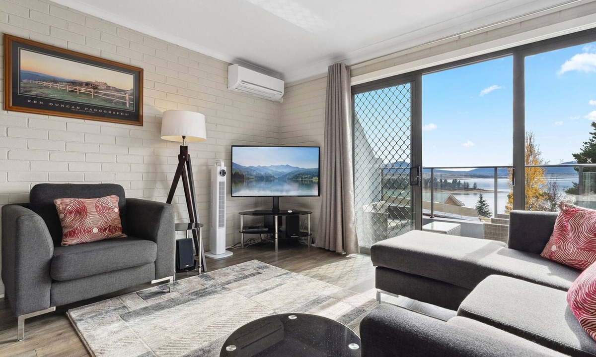 Summit | Jindabyne