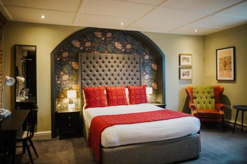 The Globe | Warwick Town Centre