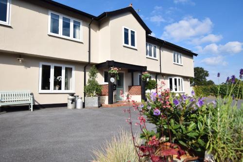 The Dairy B | Lympstone