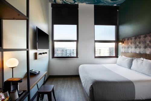Tryp | Lawrenceville