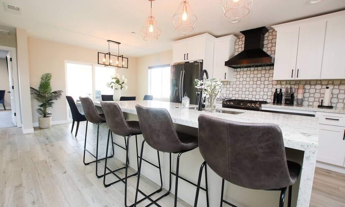Scottsdale Premium Term Getaway Furnished Golf Cable Utilities | Scottsdale Estates Five
