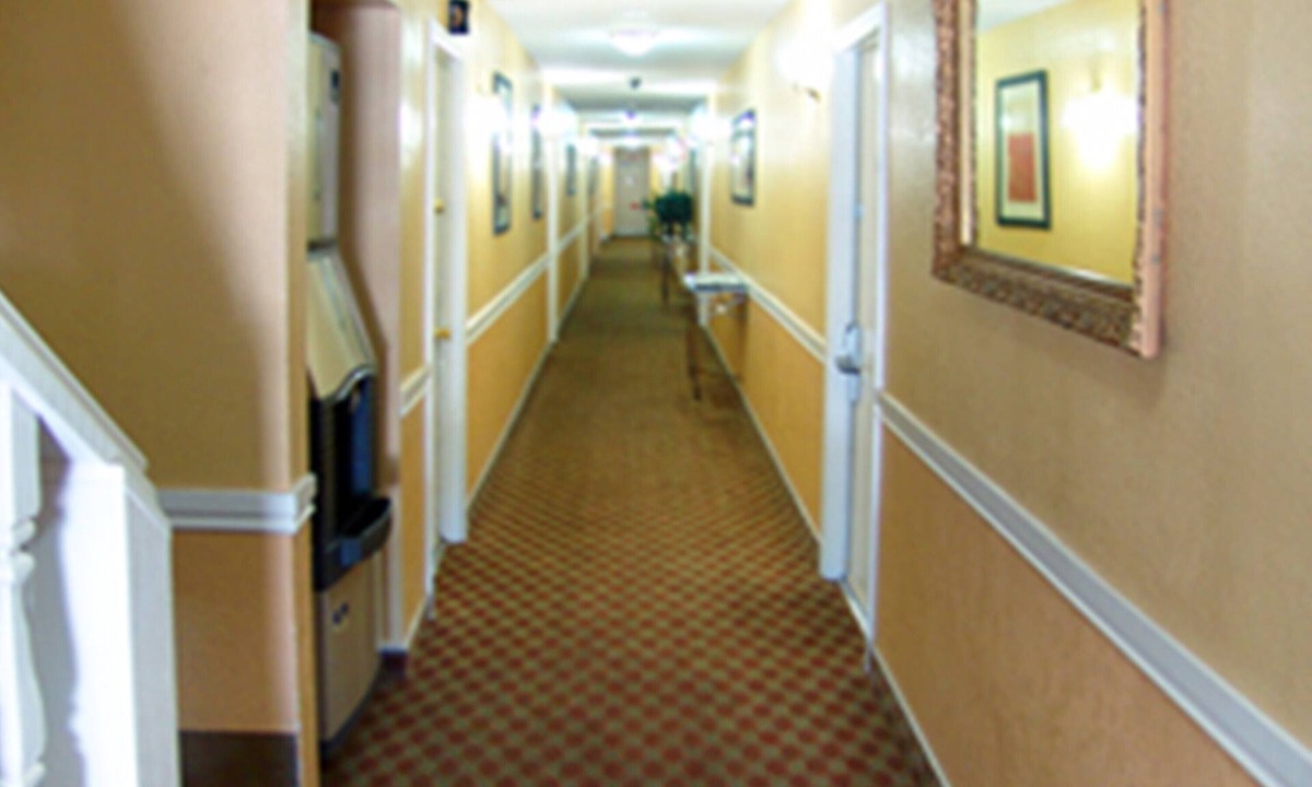 The Holland Inn Suites | Taft