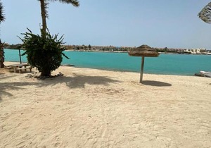 سي بوون الشاطئ الذهبي درة العروس