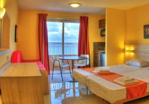 1 BDR superior balcony Luna