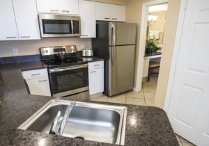 1 Bdrm Deluxe Suite Beautiful Vacation Village at Bonaventure Resort
