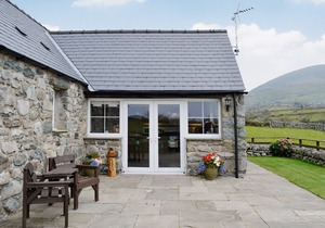1 bedroom accommodation in Dyffryn Ardudwy