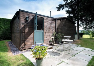 1 bedroom accommodation in Shere, near Guildford