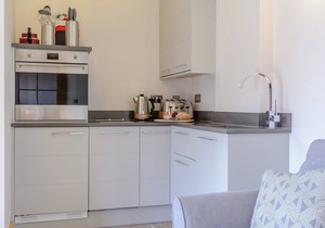 1 bedroom accommodation in Thornhill, near Royal Wootton Bassett