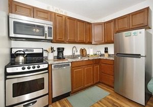 1 Block from World-Famous Waikiki Beach in the Heart of Waikiki! FREE Parking