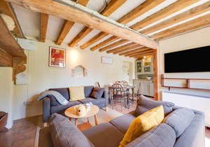 1 New Thatched Cottage
