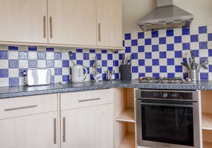 1 TOP VIEW COTTAGES, pet friendly, with open fire in Salcombe