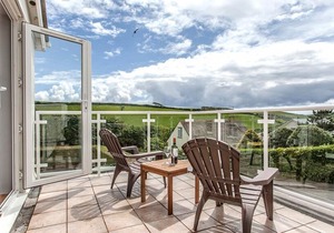 1 West Park Mews - Three Bedroom House, Sleeps 6