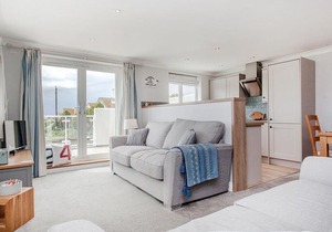 1 West Park Mews - Three Bedroom House, Sleeps 6