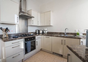 10 Astor House - premier one bed apartment with stunning uninterrupted sea views and large balcony