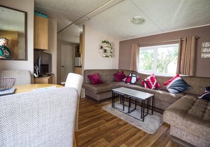 10 berth caravan for hire near Great Yarmouth at Broadland Sands ref 20260BS
