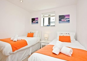 10 Ocean Point