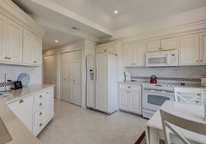 1002 Turtle Lane - Directly on the beach with amazing ocean vistas!