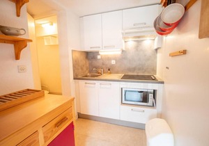 100m from ski slopes, 1st floor, balcony, parking, tv, ski locker, 54m², La Norma