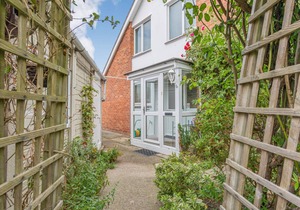 105 m² Cottage ∙ 2 bedrooms ∙ 4 guests