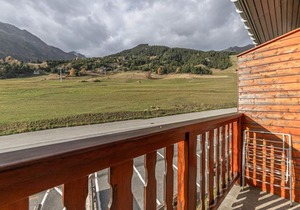10m from ski slopes, 2nd floor, balcony, ski locker, 18m², Aussois