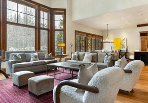 115 Village Walk