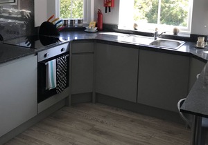 12 Helena House serviced apartment readings