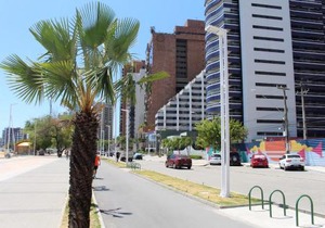 13 FLAT BEIRA MAR Com ENERGIA, VAGA, 3 CAMAS, WI-FI e AR