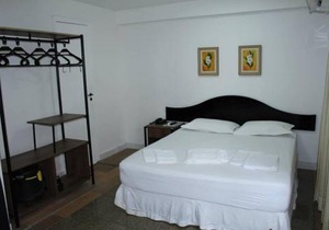 13 FLAT BEIRA MAR Com ENERGIA, VAGA, 3 CAMAS, WI-FI e AR