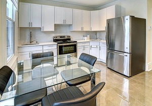 #13 · Luxury Business suite! Outremont