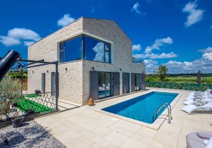 130 m² Villa ∙ 3 bedrooms ∙ 8 guests