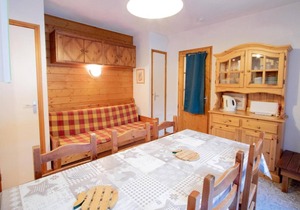 130m from ski slopes, 4th floor, balcony, parking, tv, ski locker, 32m², La Norma