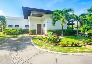 139 m² House ∙ 3 bedrooms ∙ 8 guests