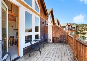 140 m² Condo ∙ 2 bedrooms ∙ 6 guests