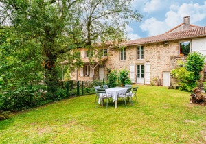 140 m² House ∙ 2 bedrooms ∙ 6 guests