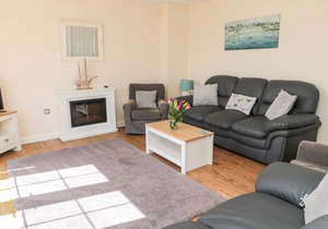 145 m² Cottage ∙ 4 bedrooms ∙ 8 guests