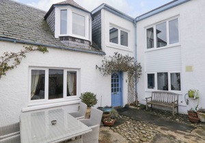 145 m² Cottage ∙ 4 bedrooms ∙ 8 guests