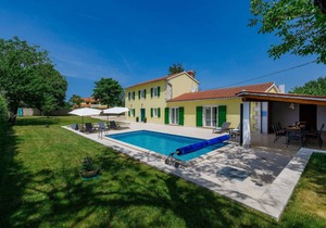 150 m² Accommodation ∙ 4 bedrooms ∙ 8 guests
